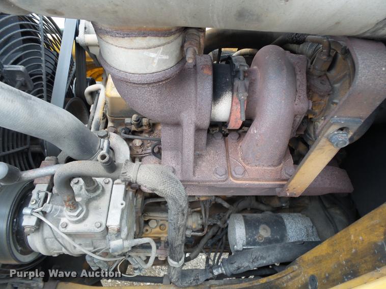 image for item DA2640 2008 John Deere 410J backhoe