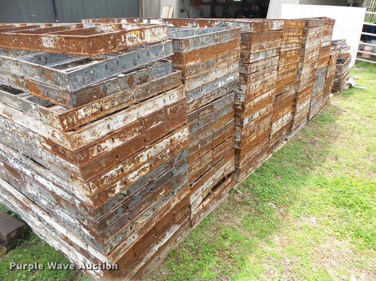 image for item DA2652 Approximately 110 concrete forms