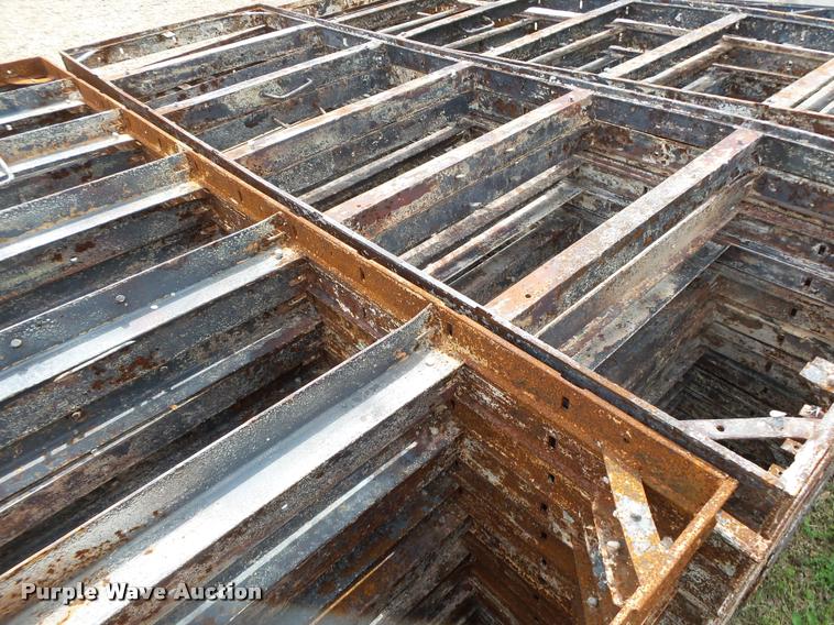 image for item DA2652 Approximately 110 concrete forms