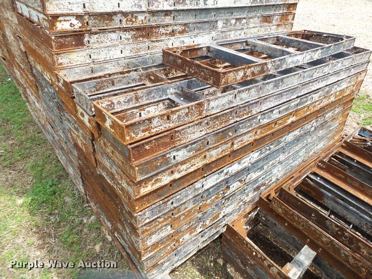 image for item DA2652 Approximately 110 concrete forms