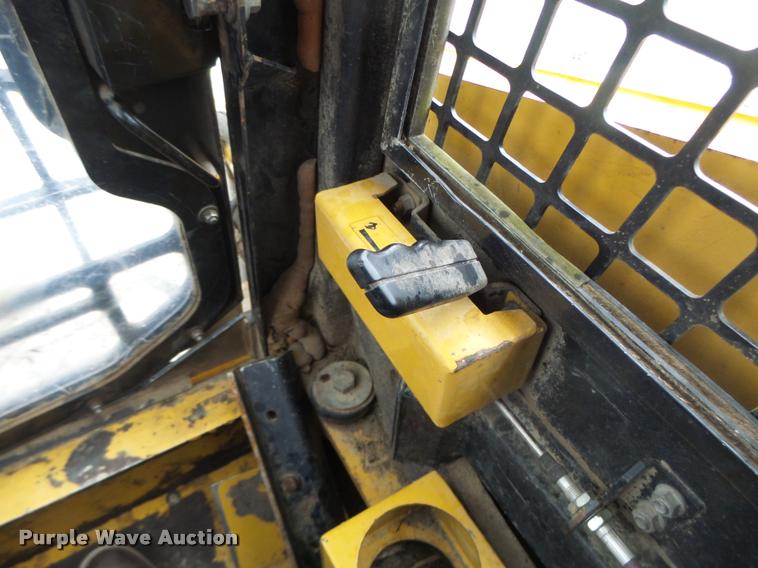 image for item DA3391 2009 Rayco C100LFM skid steer