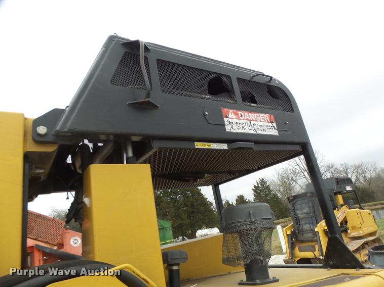 image for item DA3392 2010 Rayco C100LFM skid steer