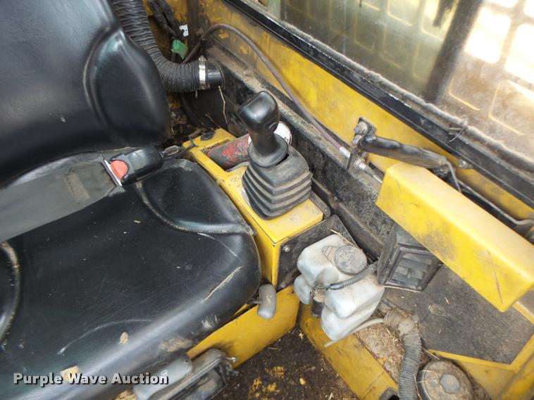 image for item DA3392 2010 Rayco C100LFM skid steer