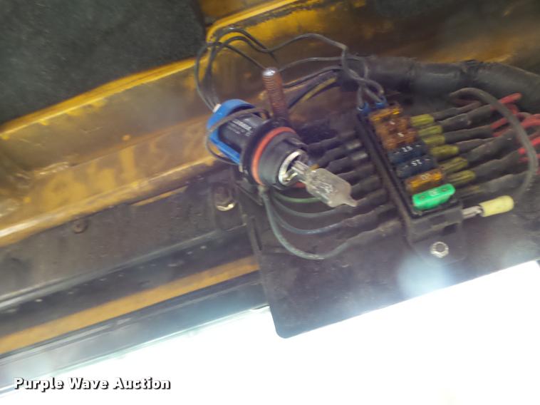 image for item DA3392 2010 Rayco C100LFM skid steer