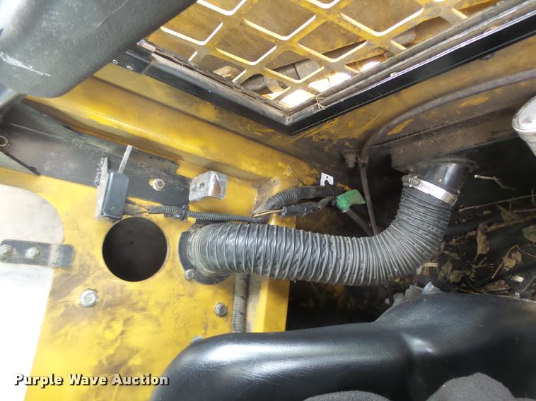 image for item DA3392 2010 Rayco C100LFM skid steer