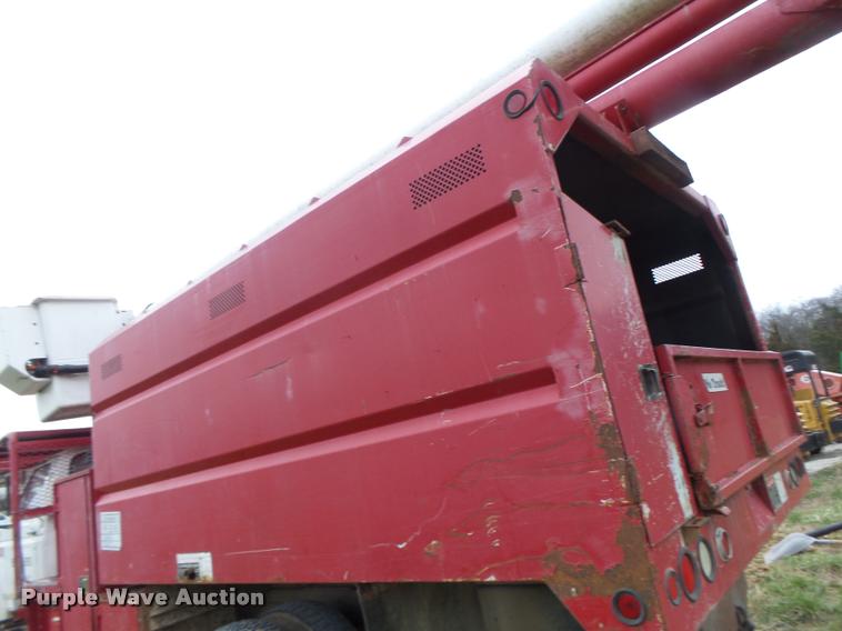 image for item DA3395 1998 Ford F800 bucket truck