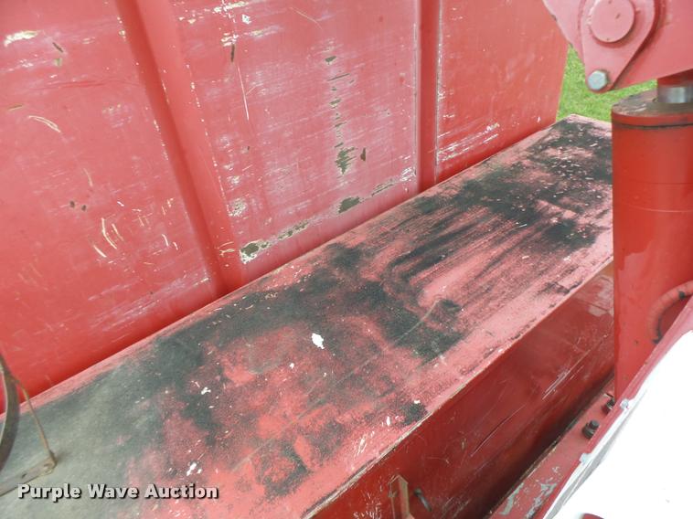 image for item DA3395 1998 Ford F800 bucket truck