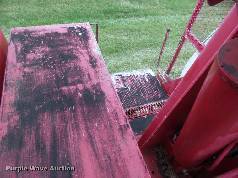 image for item DA3395 1998 Ford F800 bucket truck