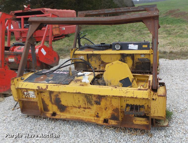 image for item DA3406 (2) 2010 Rayco FM100-6 mulchers