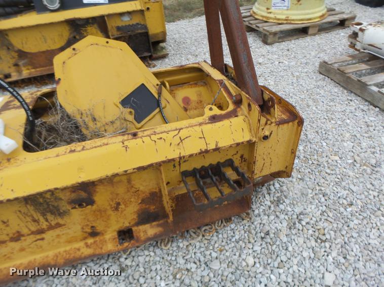 image for item DA3406 (2) 2010 Rayco FM100-6 mulchers