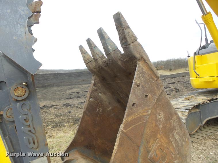 image for item DA3408 2009 Komatsu PC228USLC-3 excavator