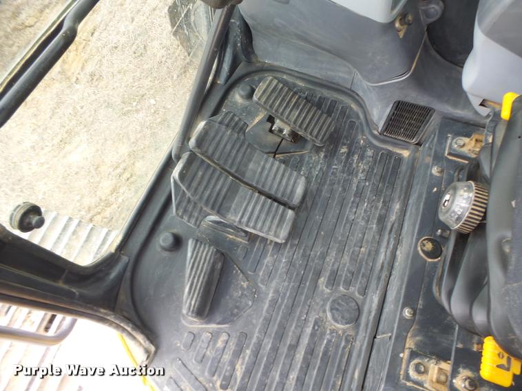 image for item DA3408 2009 Komatsu PC228USLC-3 excavator