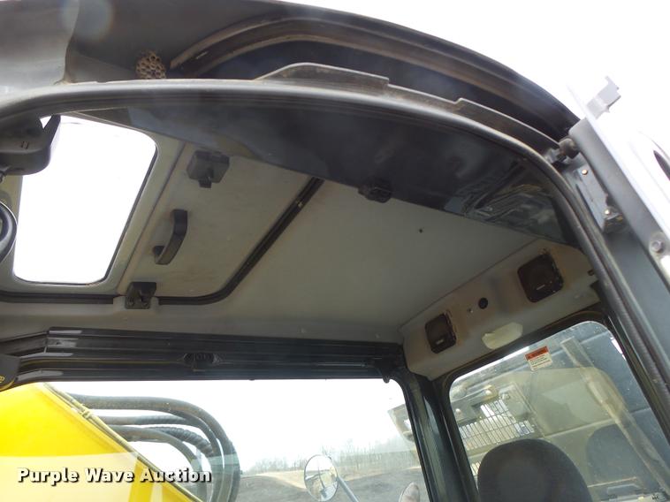 image for item DA3408 2009 Komatsu PC228USLC-3 excavator