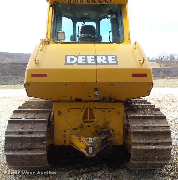 image for item DA3409 2004 John Deere 850C Series II dozer