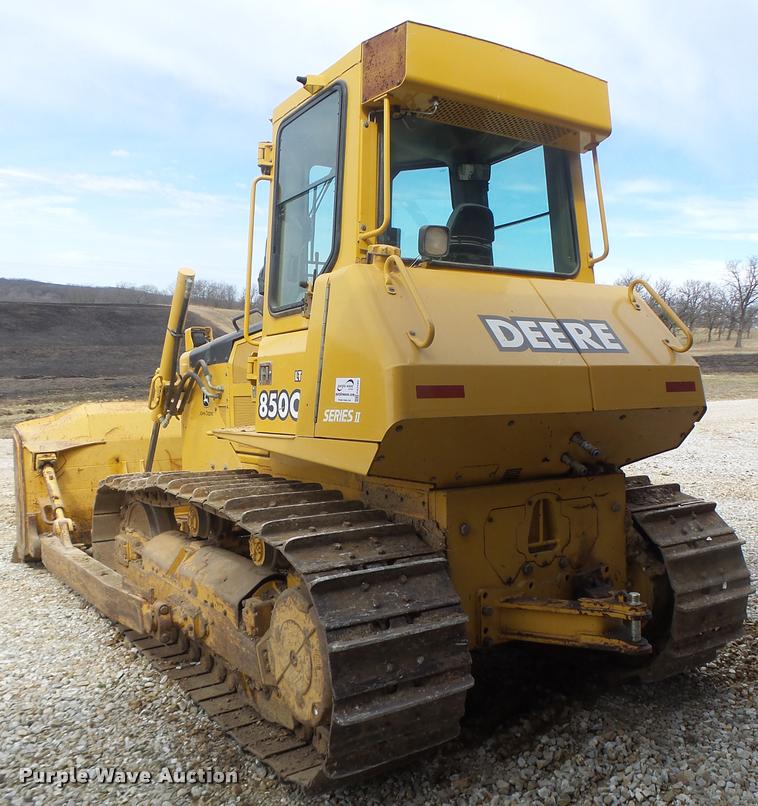 image for item DA3409 2004 John Deere 850C Series II dozer