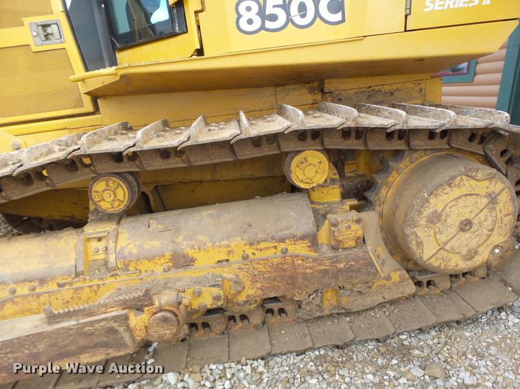 image for item DA3409 2004 John Deere 850C Series II dozer