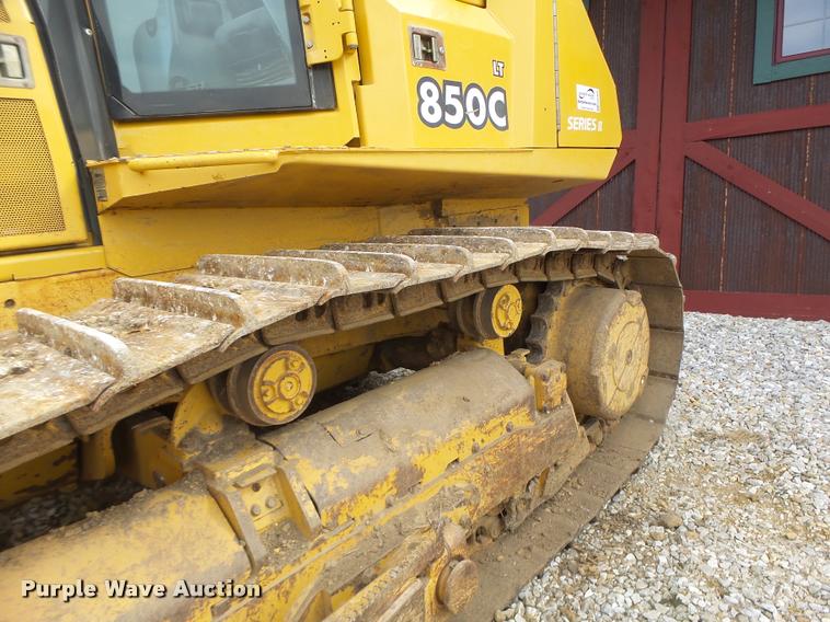 image for item DA3409 2004 John Deere 850C Series II dozer