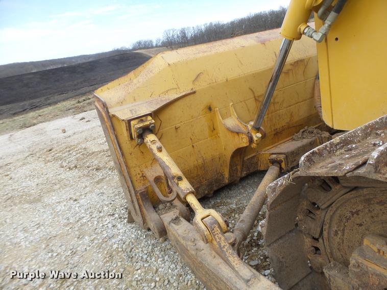 image for item DA3409 2004 John Deere 850C Series II dozer