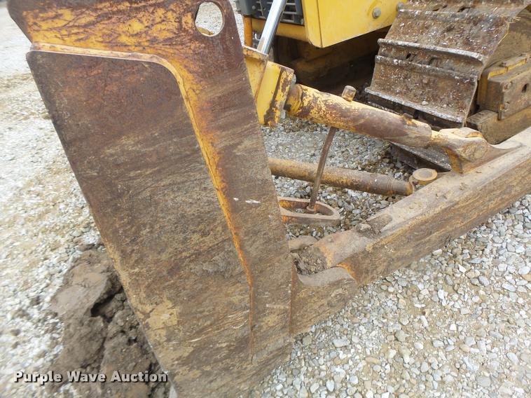 image for item DA3409 2004 John Deere 850C Series II dozer