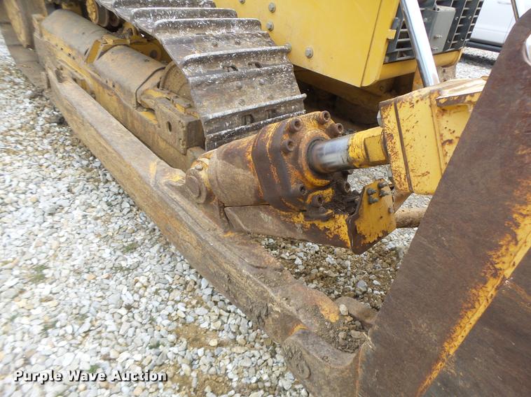 image for item DA3409 2004 John Deere 850C Series II dozer