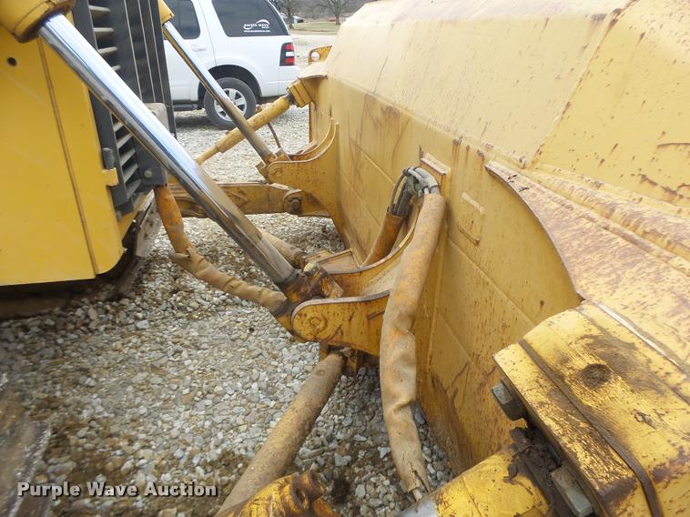 image for item DA3409 2004 John Deere 850C Series II dozer