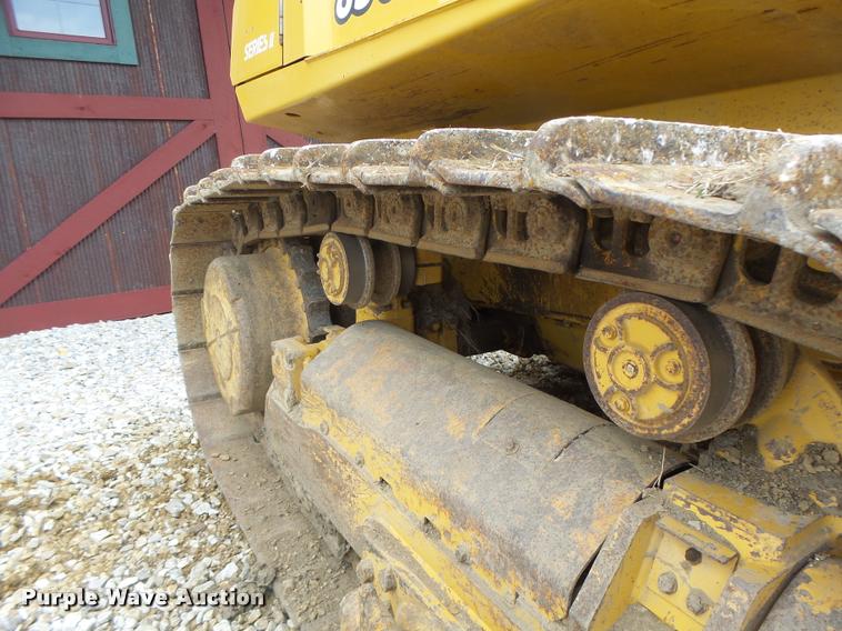 image for item DA3409 2004 John Deere 850C Series II dozer