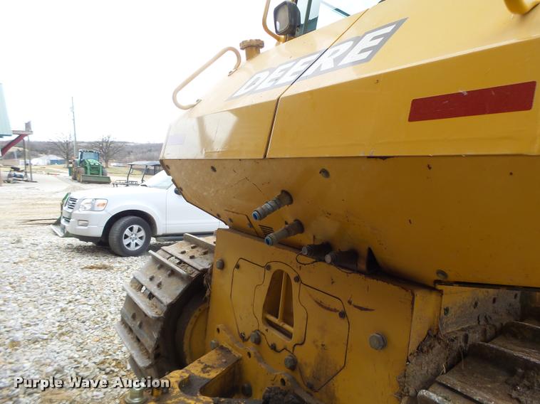 image for item DA3409 2004 John Deere 850C Series II dozer