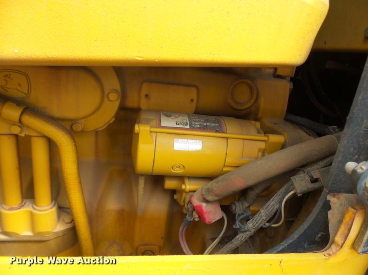 image for item DA3409 2004 John Deere 850C Series II dozer