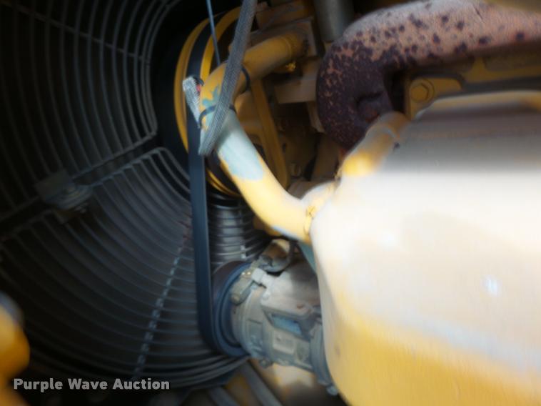 image for item DA3409 2004 John Deere 850C Series II dozer