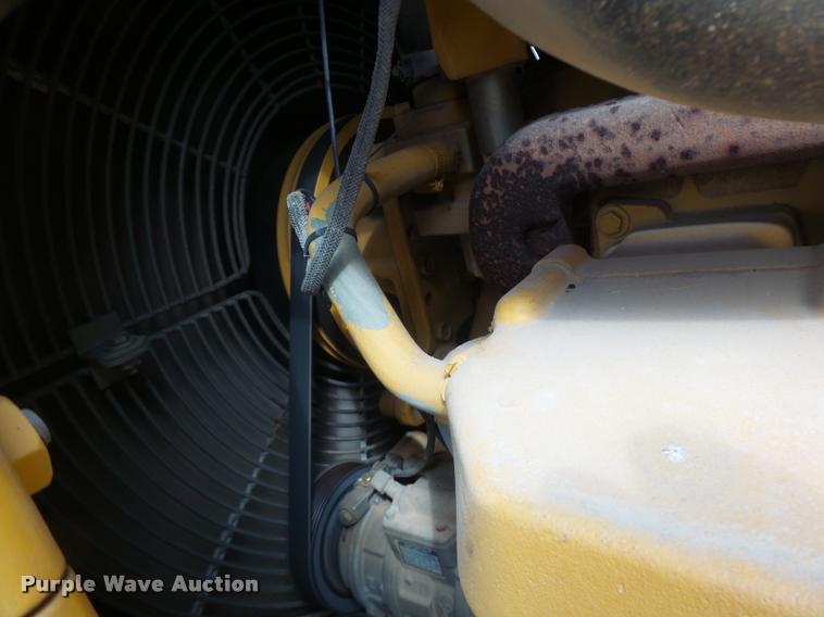 image for item DA3409 2004 John Deere 850C Series II dozer