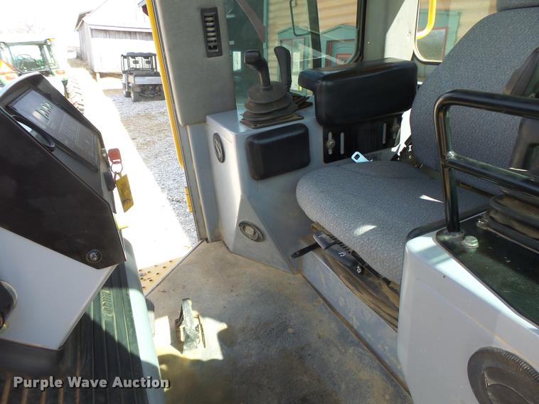 image for item DA3409 2004 John Deere 850C Series II dozer