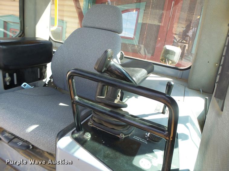 image for item DA3409 2004 John Deere 850C Series II dozer