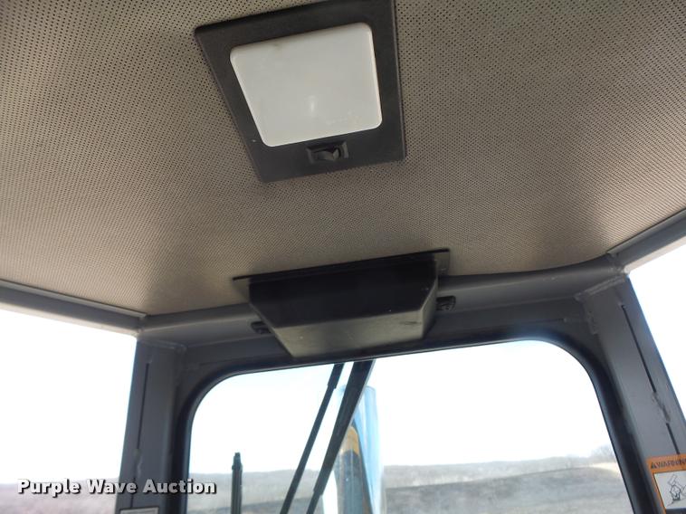 image for item DA3409 2004 John Deere 850C Series II dozer