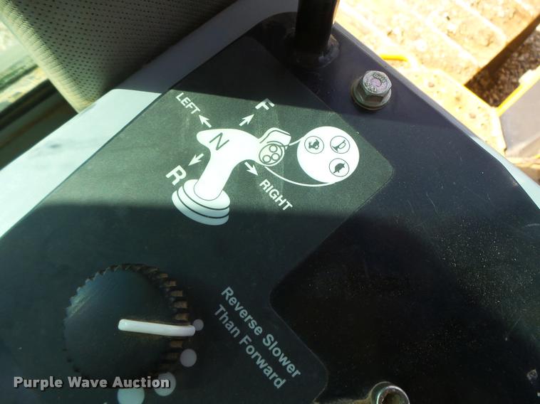 image for item DA3409 2004 John Deere 850C Series II dozer