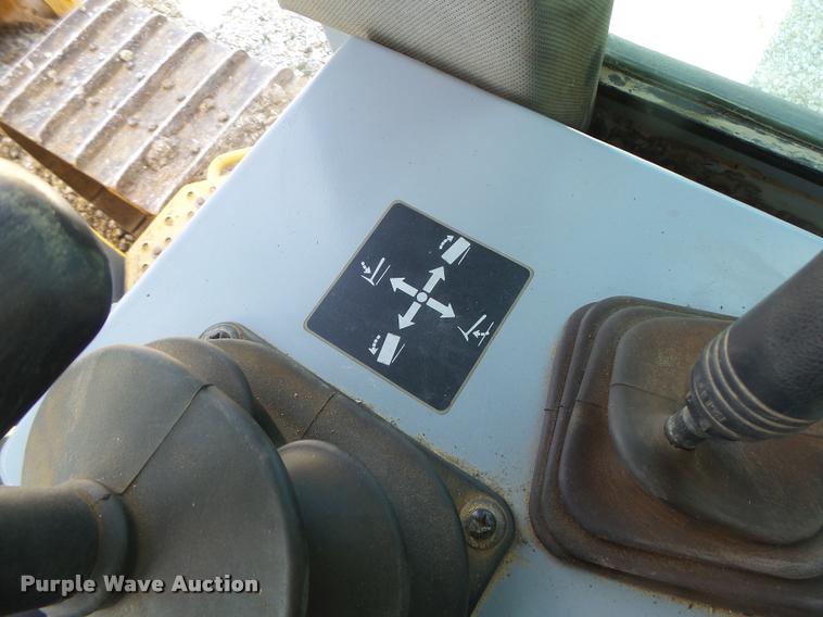 image for item DA3409 2004 John Deere 850C Series II dozer