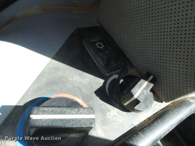 image for item DA3409 2004 John Deere 850C Series II dozer