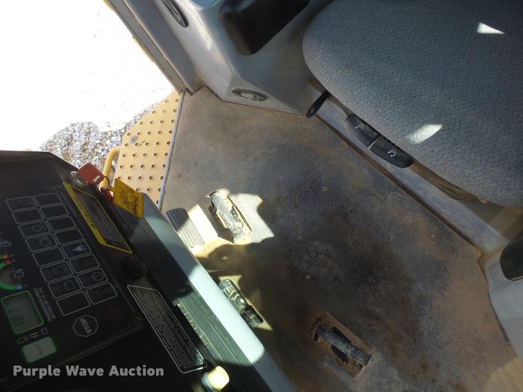 image for item DA3409 2004 John Deere 850C Series II dozer