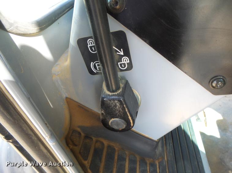 image for item DA3409 2004 John Deere 850C Series II dozer