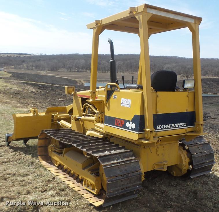 Komatsu D21P6 dozer in Novinger, MO Item DA3410 sold Purple Wave