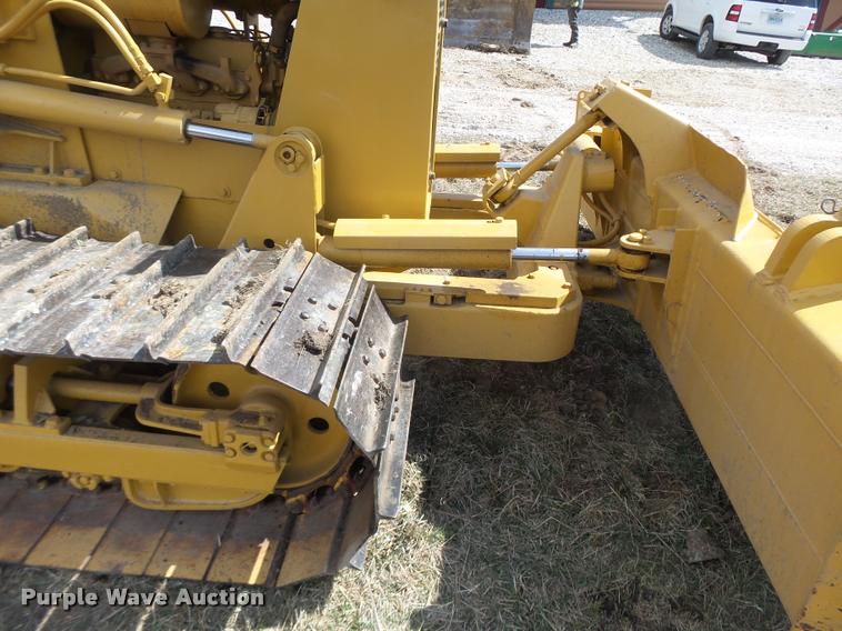image for item DA3410 Komatsu D21P-6 dozer