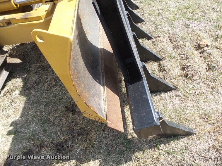 image for item DA3410 Komatsu D21P-6 dozer
