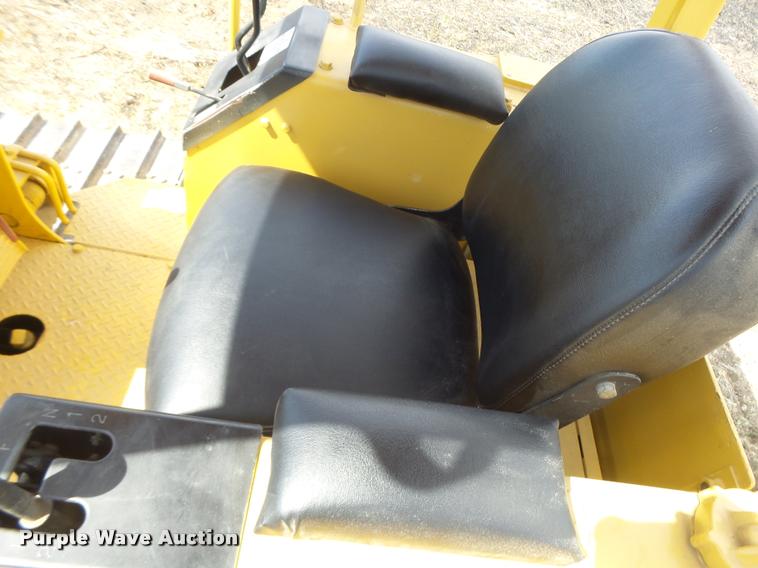 image for item DA3410 Komatsu D21P-6 dozer