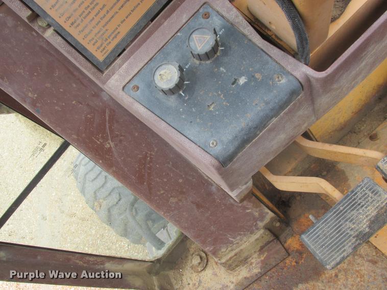 image for item DA3419 1993 Case 580 Super K backhoe