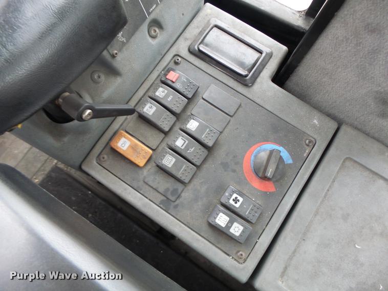 image for item DA3425 2007 Caterpillar 930G wheel loader