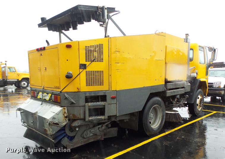 image for item DA3437 2001 Sterling SC8000 street sweeper