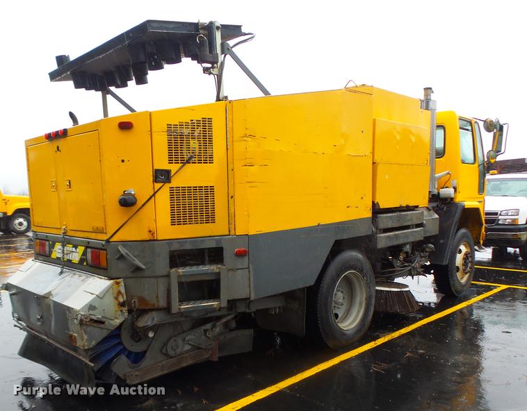 image for item DA3437 2001 Sterling SC8000 street sweeper