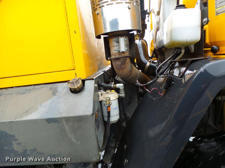 image for item DA3437 2001 Sterling SC8000 street sweeper