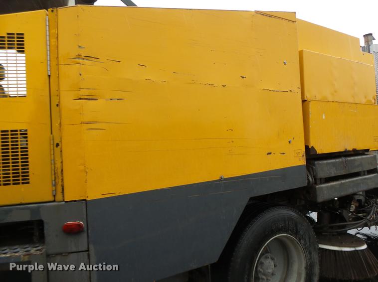 image for item DA3437 2001 Sterling SC8000 street sweeper