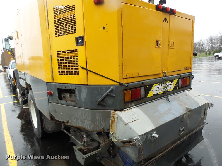 image for item DA3437 2001 Sterling SC8000 street sweeper