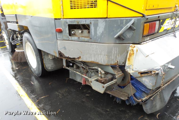 image for item DA3437 2001 Sterling SC8000 street sweeper